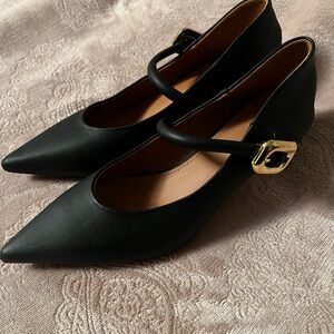 Mulinhoa Kitten Heel Maryjane shoes size 6 (230)